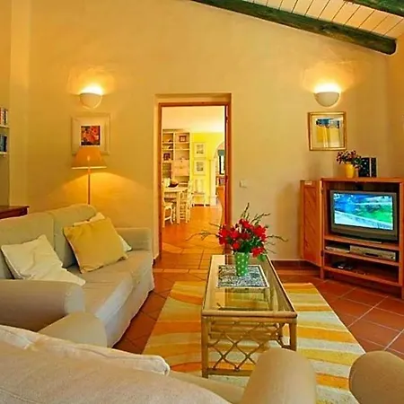 Villa Sleeps 10 Pool Air Con Wifi Lagos